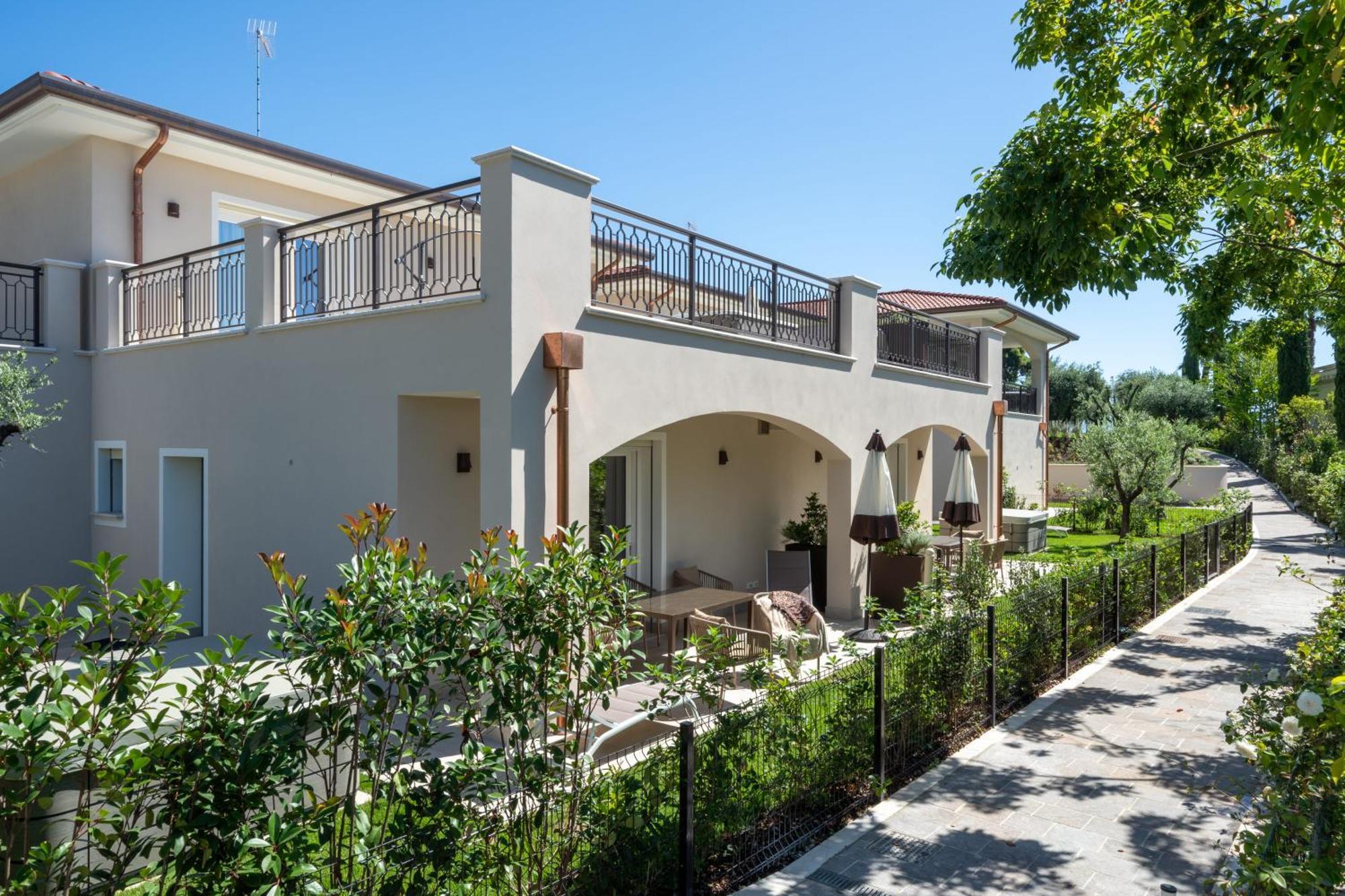 Villa Silvia Apartments سان فيليتْشي ديل بيناكو المظهر الخارجي الصورة